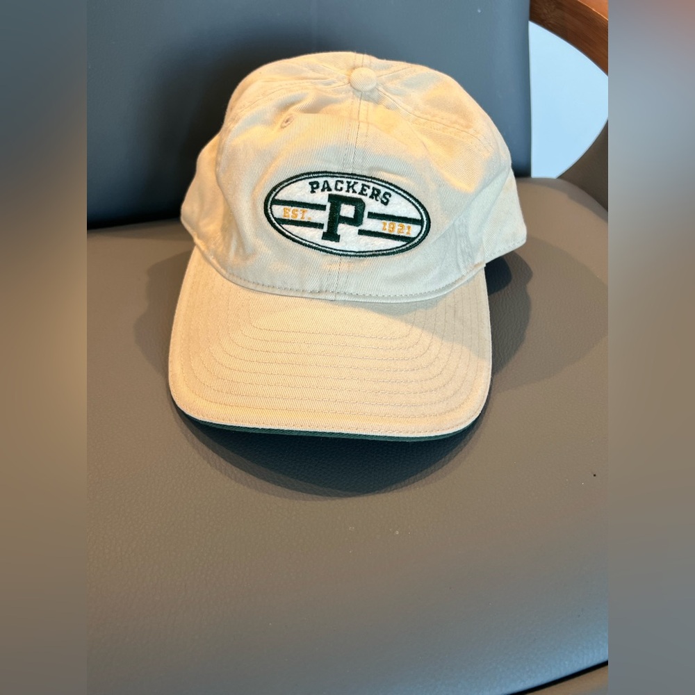 Vintage Reebok Tan Green Bay Packers Hat